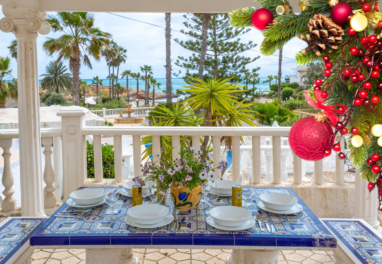 Villa en Orihuela Costa - Fidalsa Mediterranean Beachfront