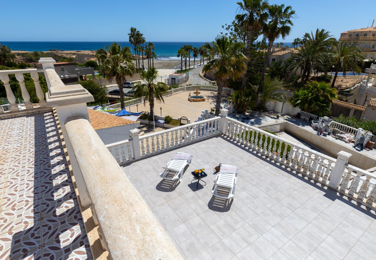 Villa in Orihuela Costa - Fidalsa Grand Mediterranean Beachfront