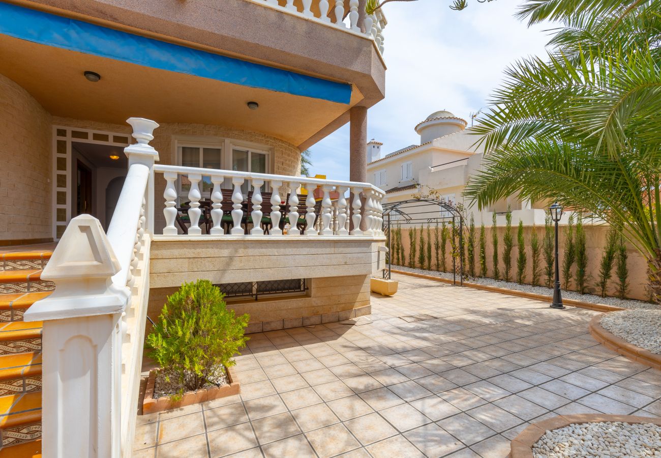 Villa in Manga del Mar Menor - Seaside Elegance by Fidalsa