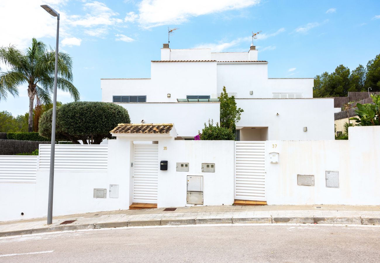 Villa in Calafell - SeaViews Elegance by Fidalsa