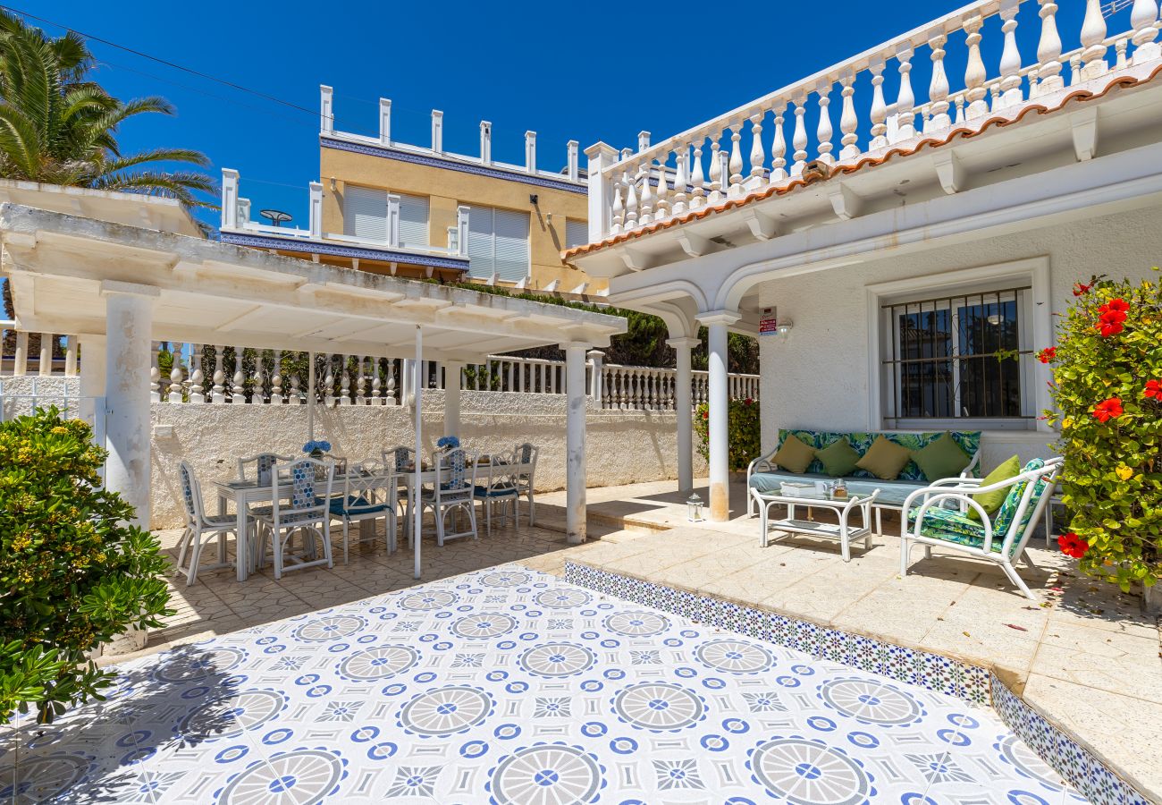 Villa in Orihuela Costa - Fidalsa Grand Mediterranean Beachfront