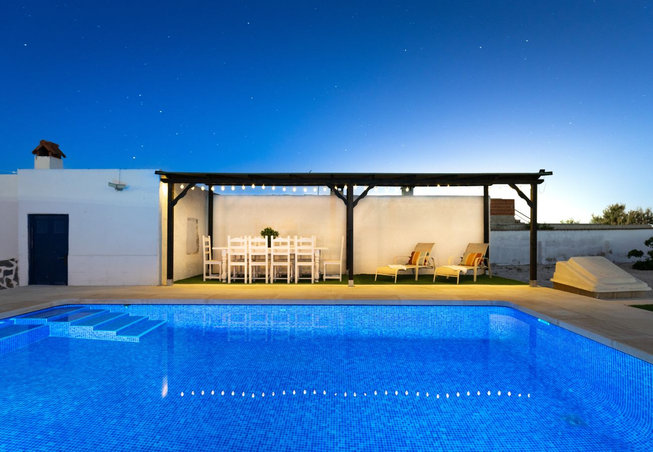 Accommodation with private pool in Elche, Alicante